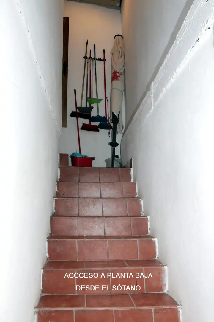 Commercial properties for transfer in Sevilla  with Air Conditioner