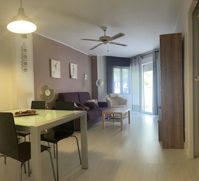 Sala de estar de Apartamento en venta en Salou con Terraza, Amueblado y Horno