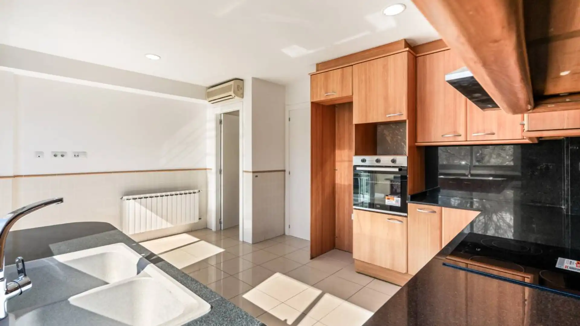 Casa o chalet en venta en Calle Santa Victoria, Eixample - Can Bogunyà