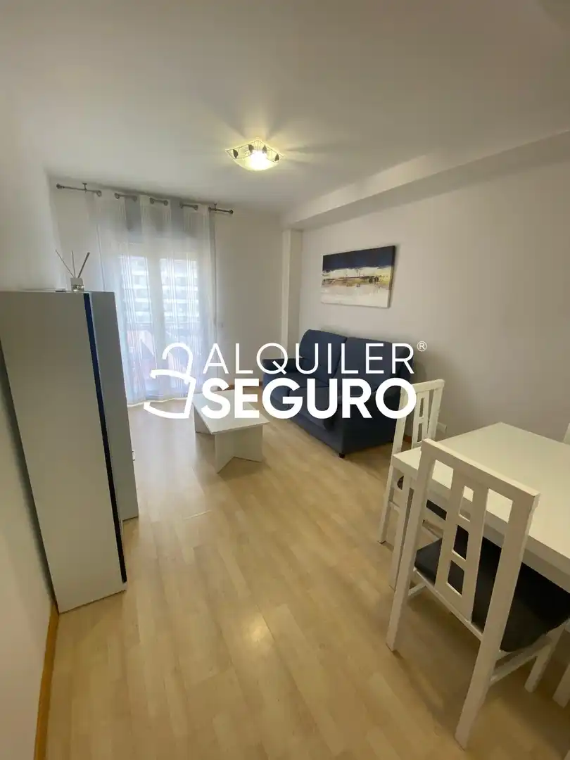 Flat with lift to rent in Estrella