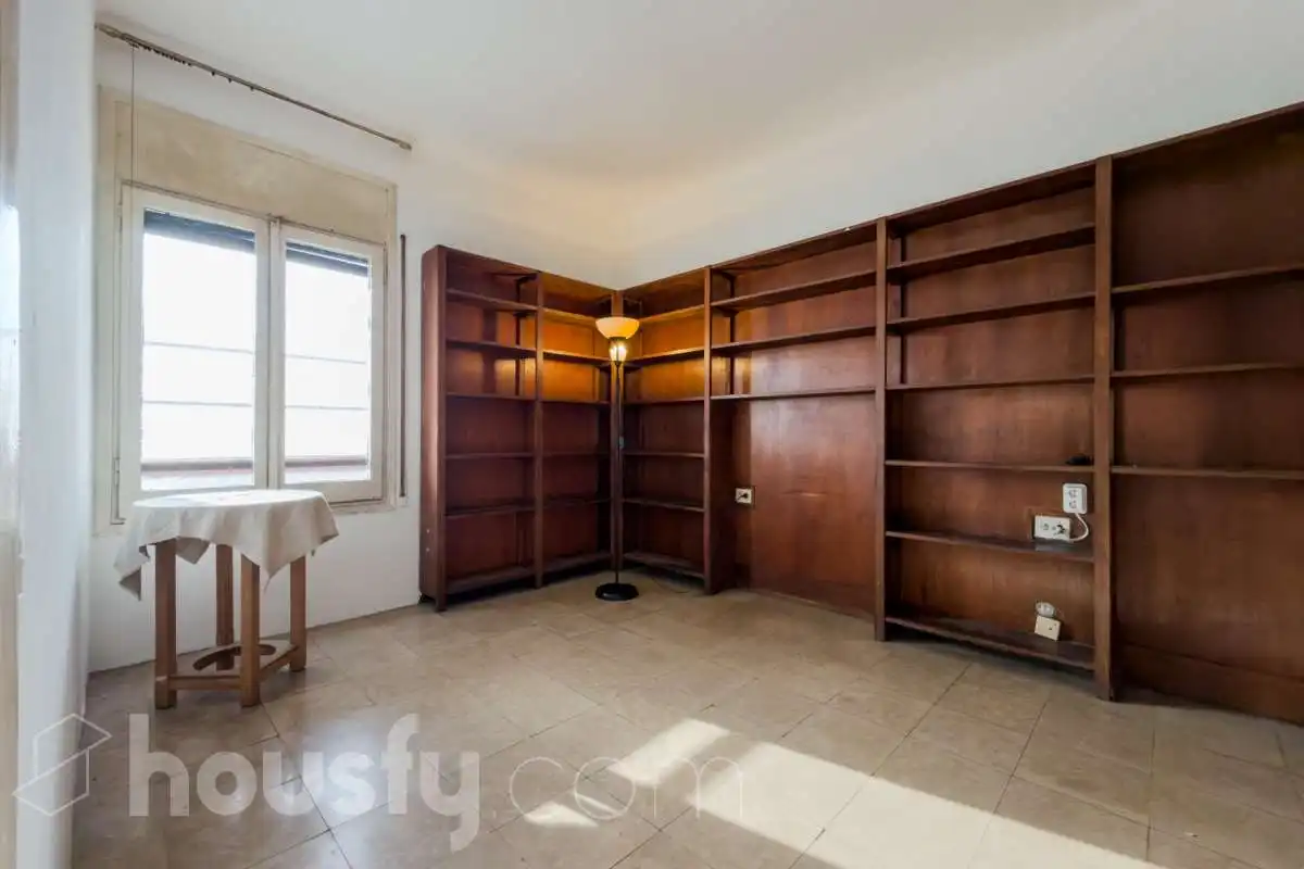 Piso con ascensor en venta en Carrer d'Enric Granados ., imagen 5