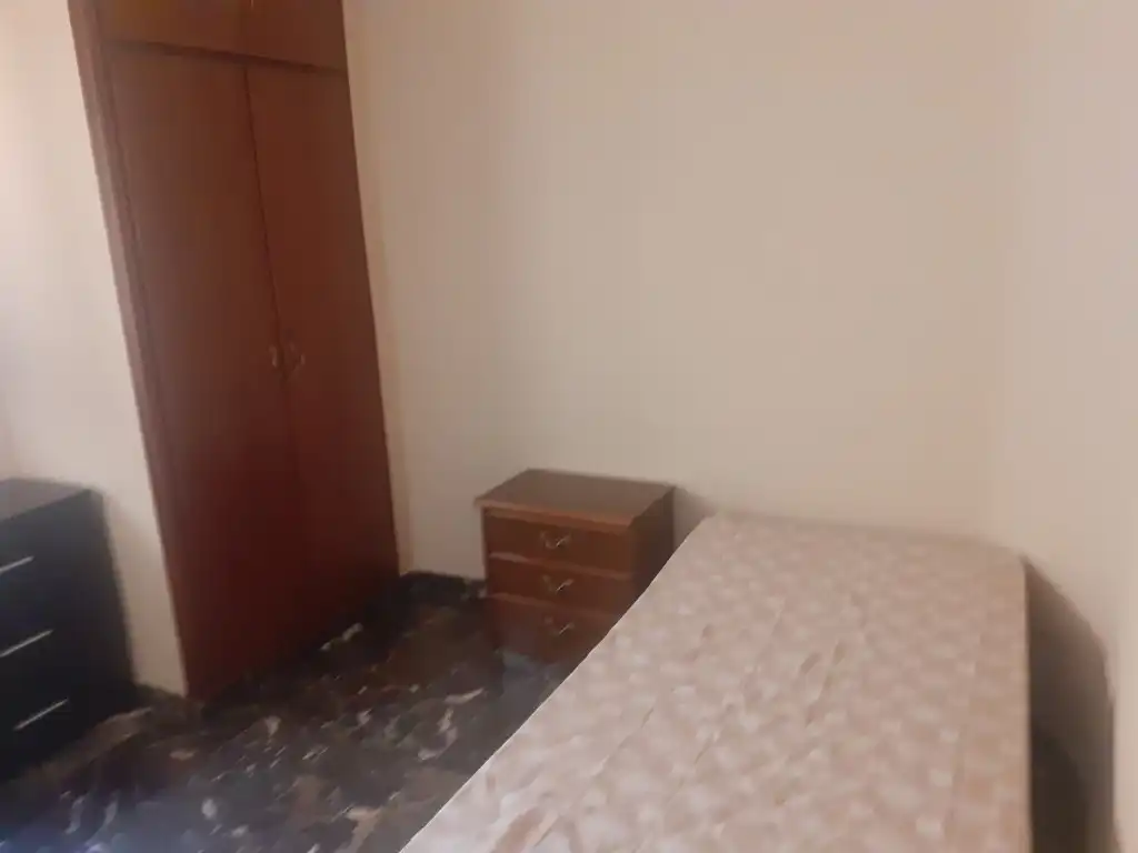 Habitación de Piso de alquiler en Granada con Calefacción