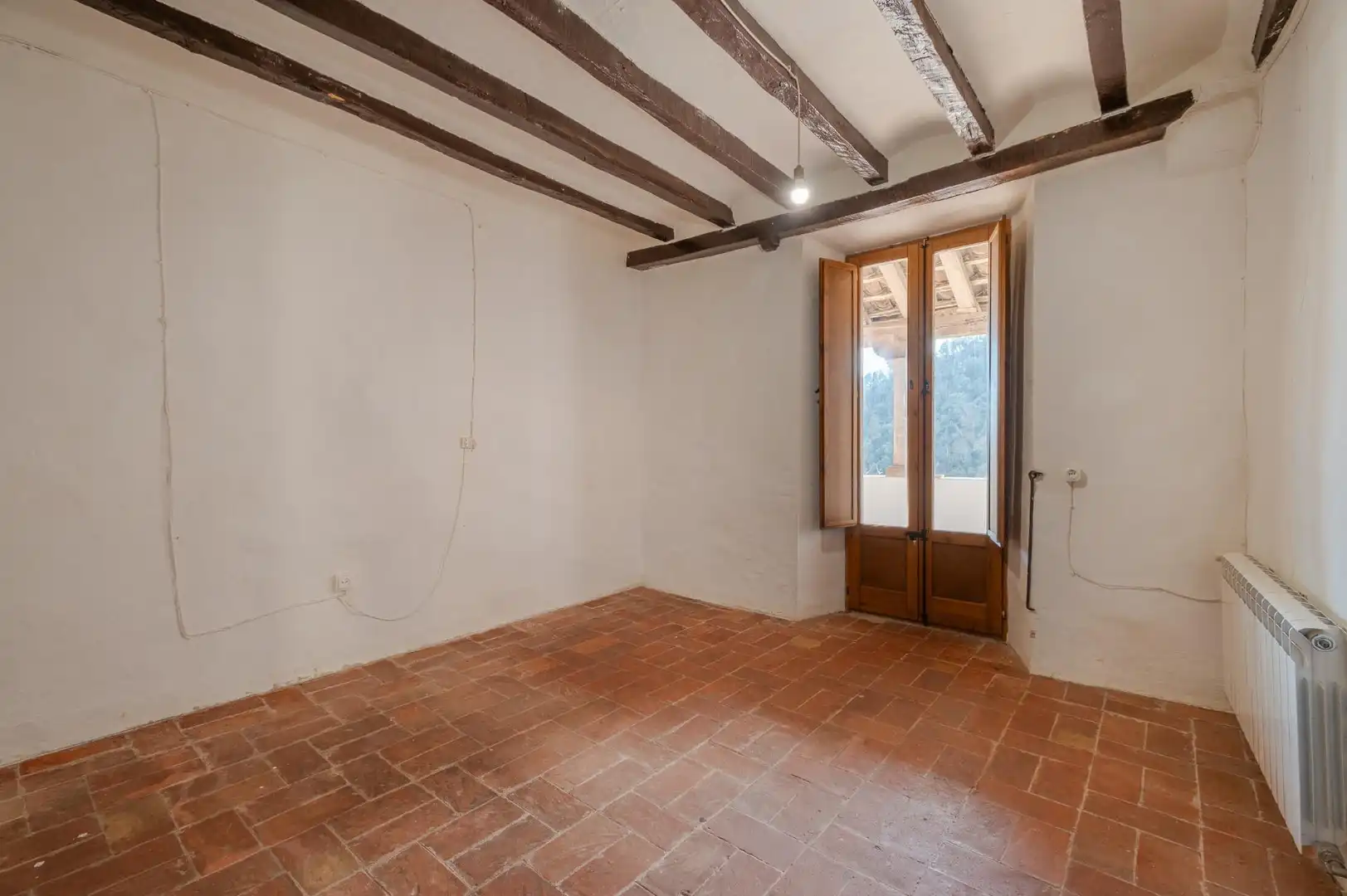 Piso de alquiler en La Vall de Bianya con Calefacción, Jardín privado y Terraza