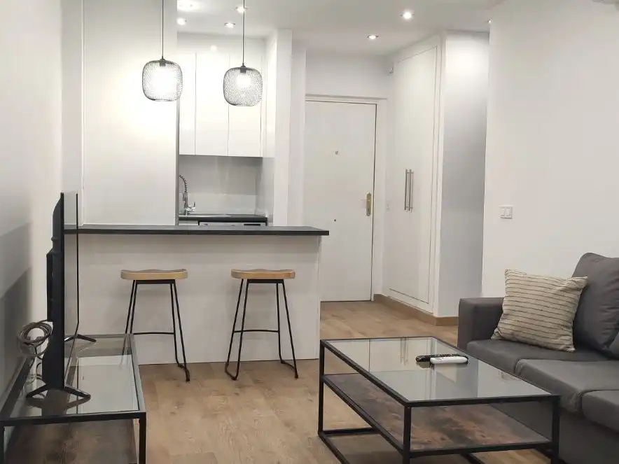 Flat for rent in Benalmádena, Málaga