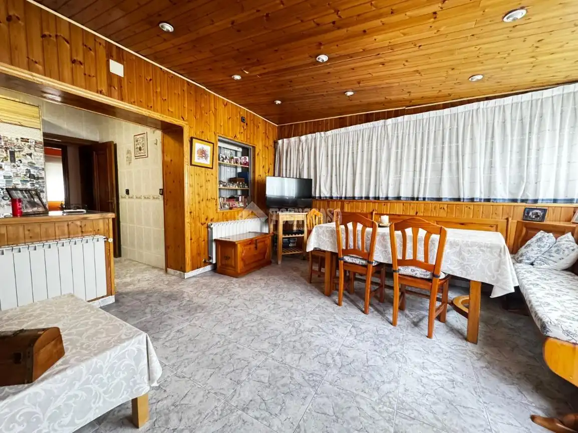 Comedor de Casa adosada en venta en Pedrezuela con Aire acondicionado, Calefacción y Jardín privado