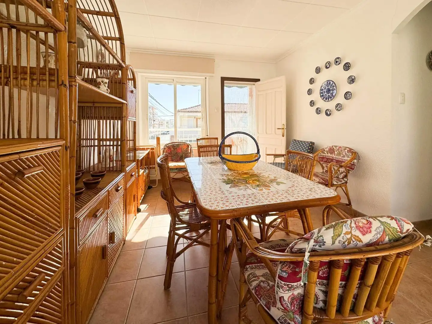 Comedor de Apartamento de alquiler en Santa Pola con Terraza, Amueblado y Balcón