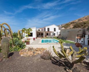 Jardí de Casa o xalet en venda en Pájara amb Aire condicionat, Terrassa i Piscina