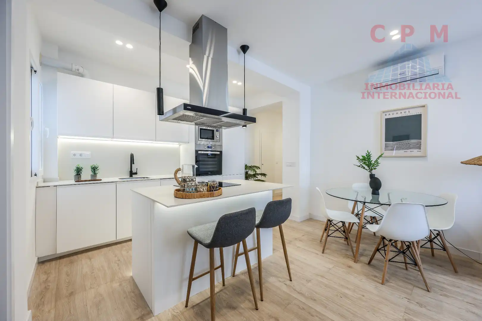 Küche von Wohnung zur Miete in Madrid mit Klimaanlage, Heizung und Parkett