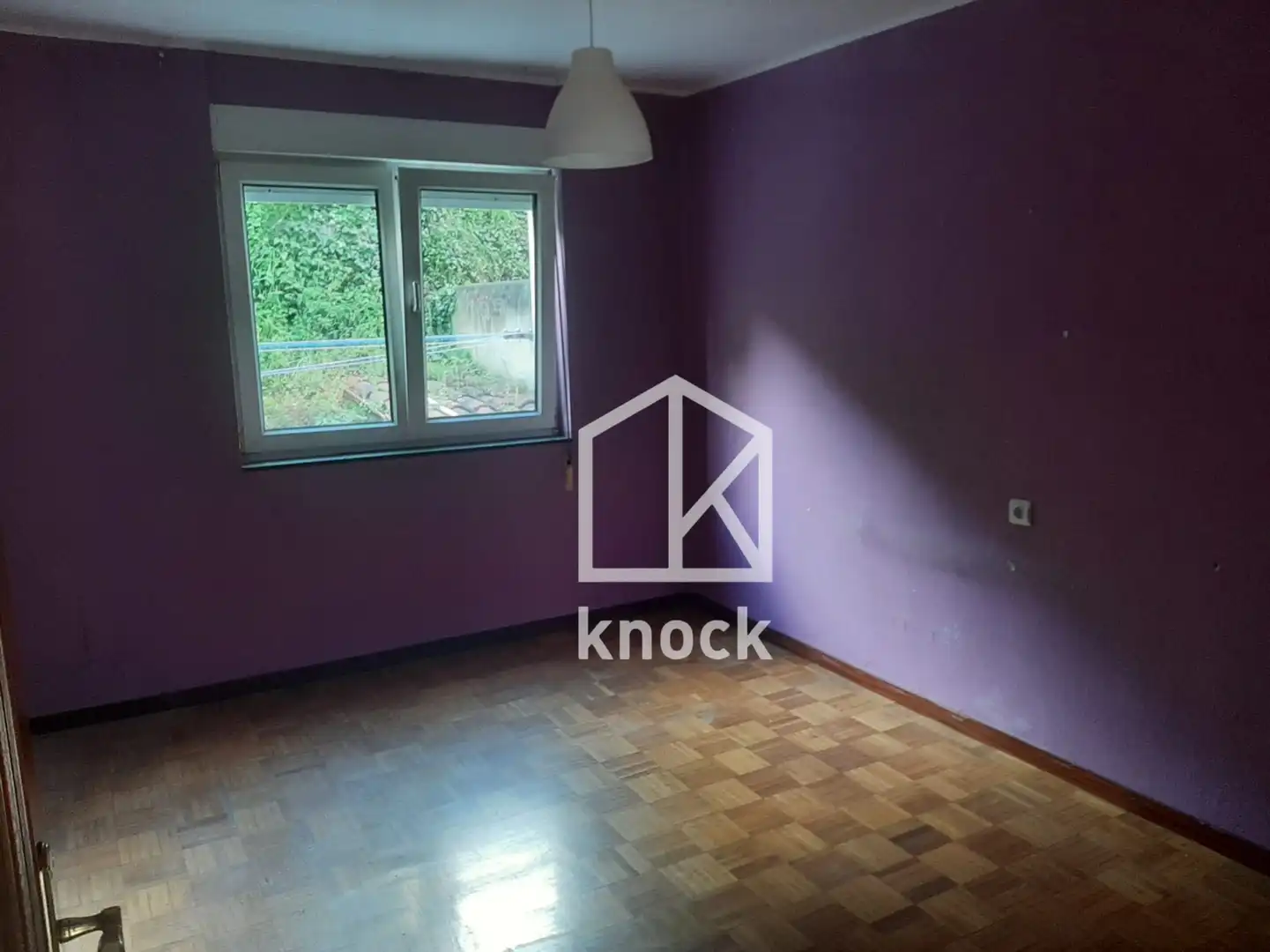 Schlafzimmer von Wohnung zum Verkauf in Lena mit Heizung und Abstellraum