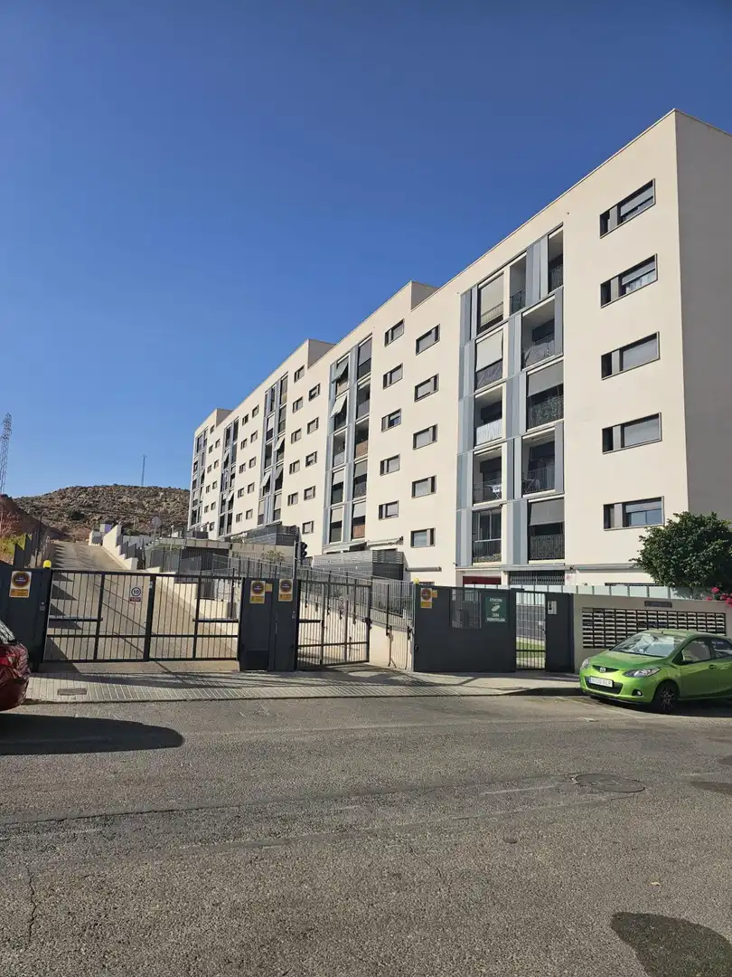 Flat for sale in Calle HOLANDA, Crevillent