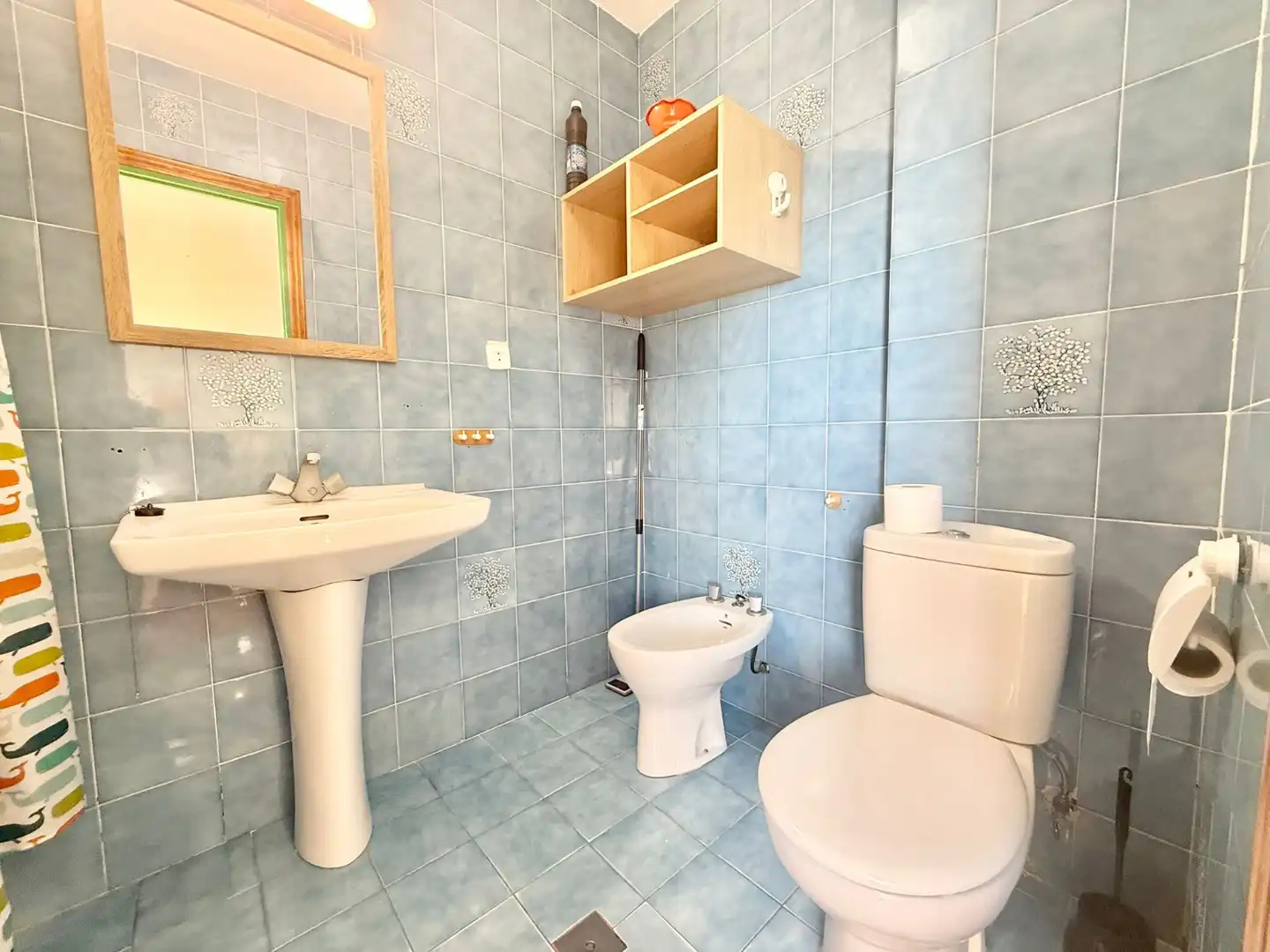Bany de Apartament de lloguer en La Manga del Mar Menor amb Calefacció, Terrassa i Piscina