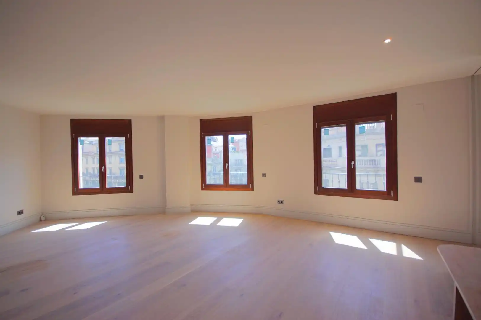 Living room of Flat for sale in Barcelona  with Air Conditioner, Heating and Parquet flooring