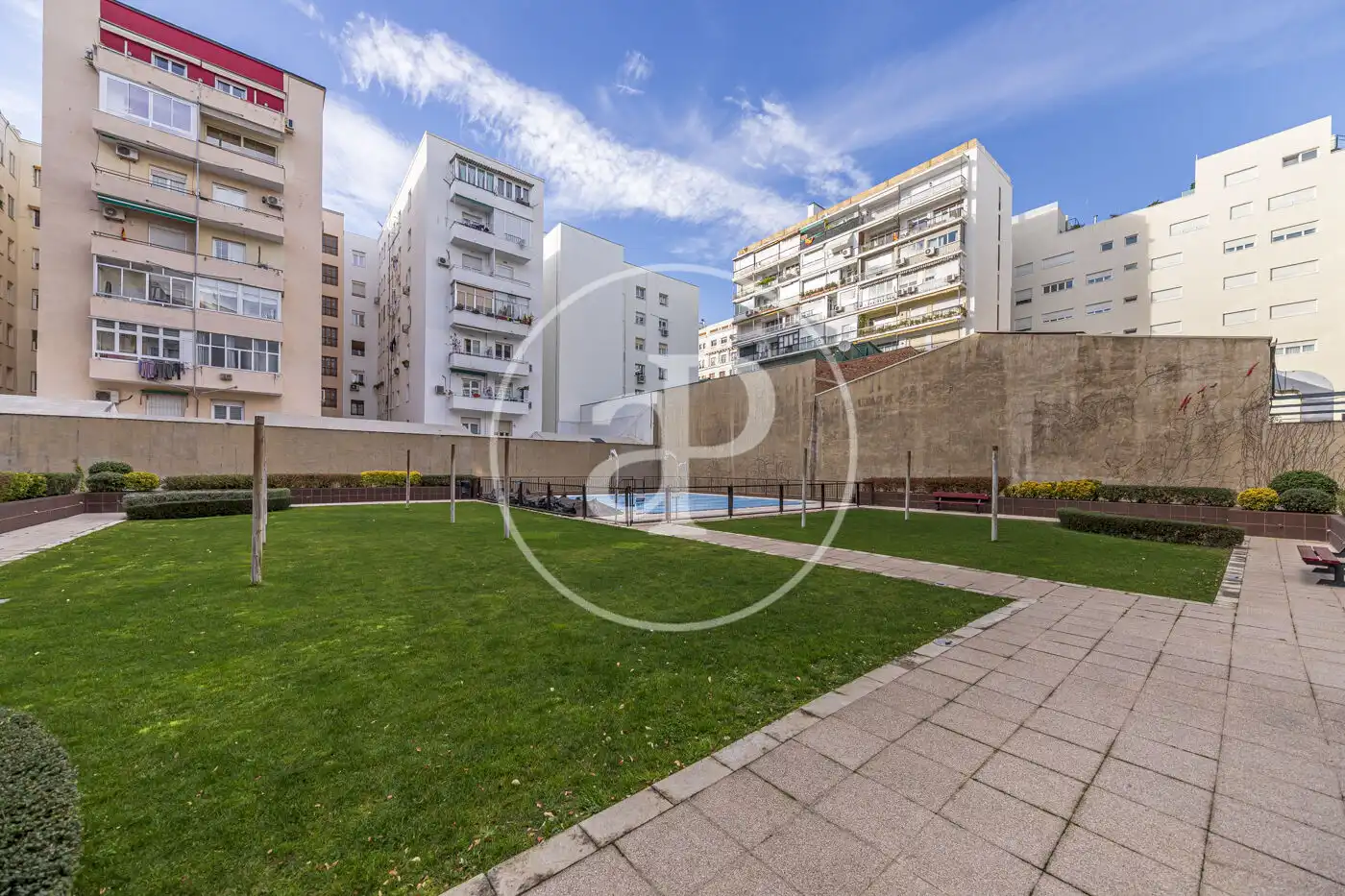 Parking of Flat for rent in Madrid  with Air Conditioner, Heating and Private garden