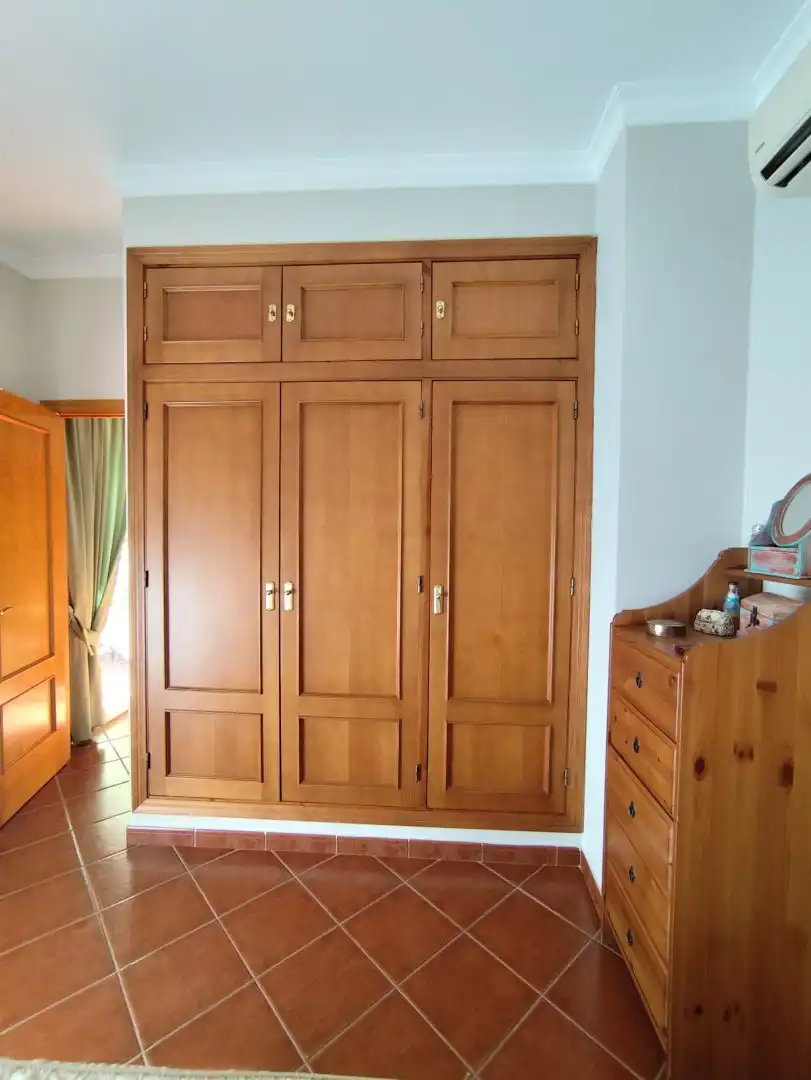 Dormitori de Casa o xalet en venda en Hinojos amb Aire condicionat, Calefacció i Jardí privat