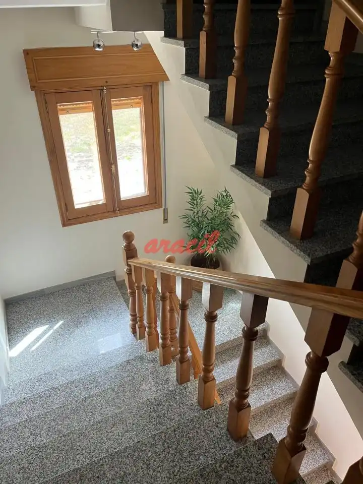 Casa o xalet de lloguer en Ourense Capital  amb Calefacció, Jardí privat i Terrassa