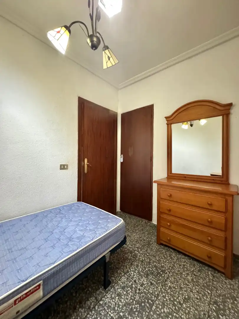 Dormitori de Pis en venda en Cáceres amb Calefacció, Terrassa i Moblat