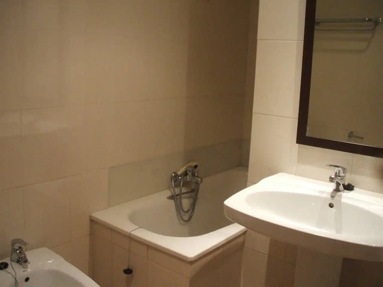Baño de Piso de alquiler en Valencia con Aire acondicionado y Balcón