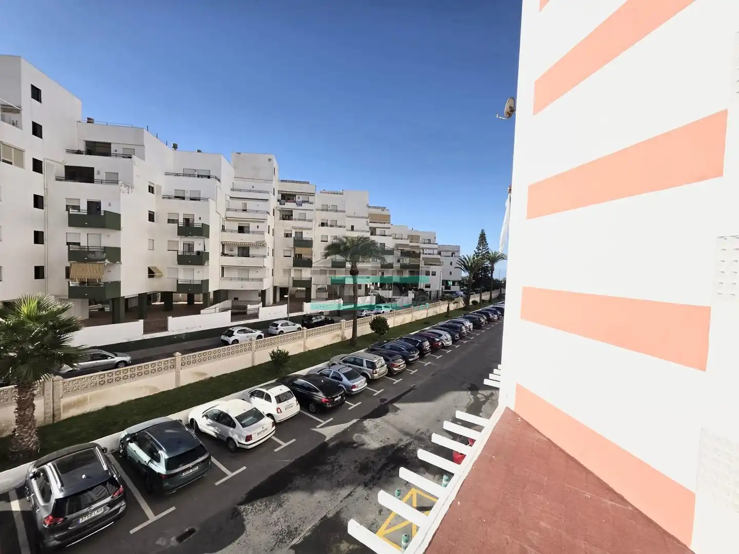 Parkplatz von Wohnung zum Verkauf in Salobreña mit Klimaanlage, Terrasse und Möbliert