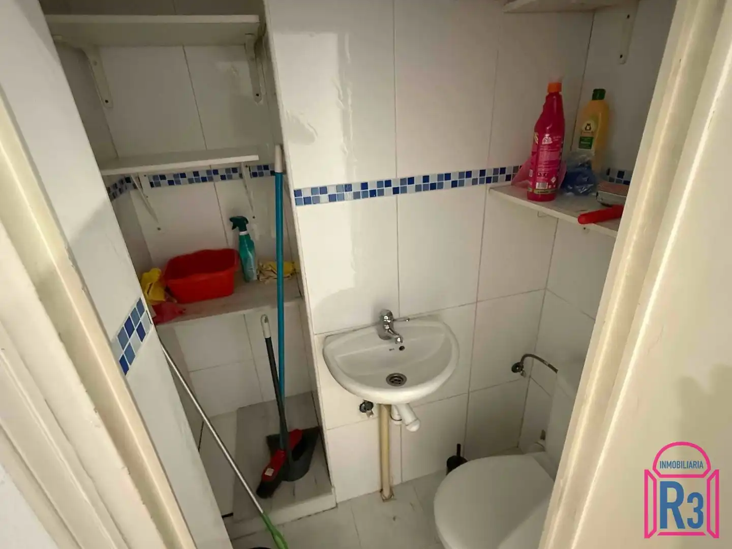 Bathroom of Flat for rent in León Capital   with Heating, Terrace and Furnished