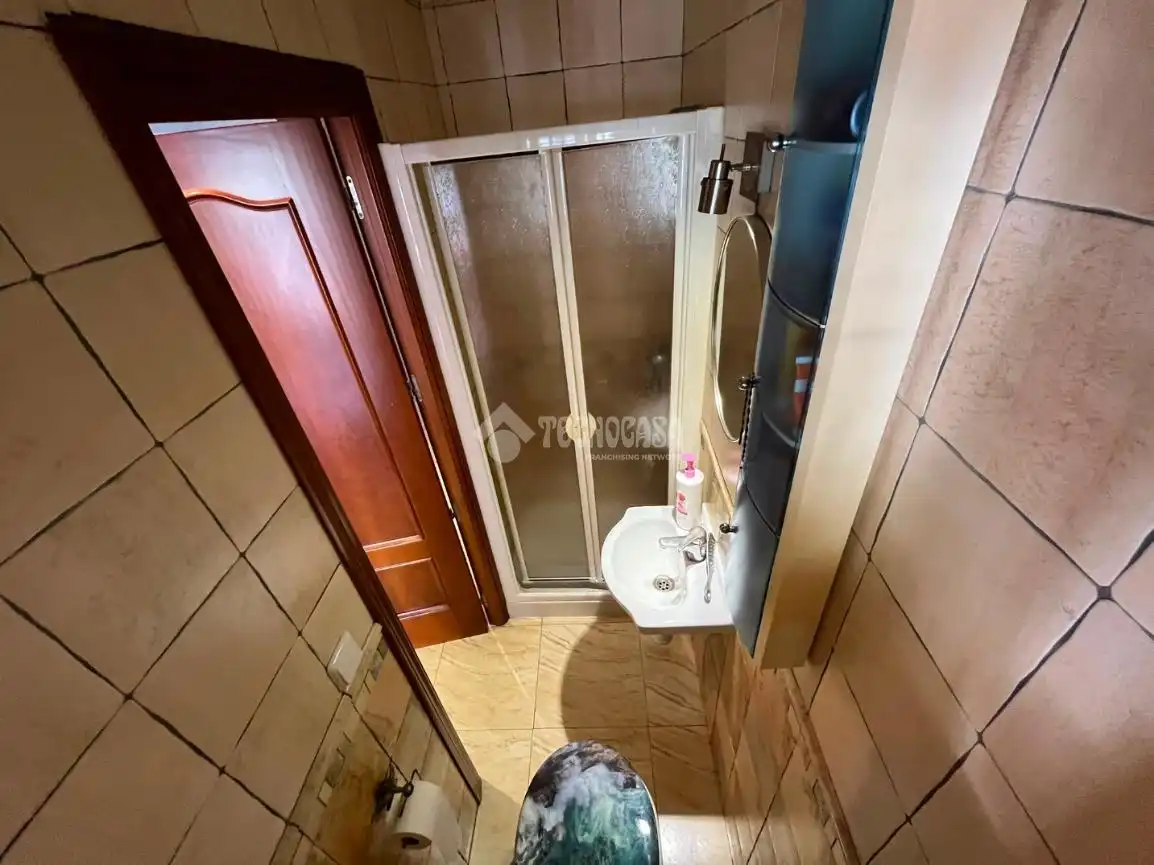 Bathroom of Detached homes for sale in Dos Hermanas  with Air Conditioner and Balcony