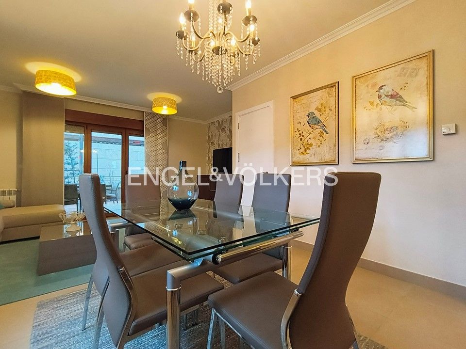 Dining room of House or chalet for sale in Sanxenxo  with Heating, Parquet flooring and Terrace