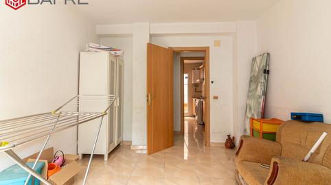 Foto 2 de Piso en venta en Calle de la Laguna, Vista Alegre,  Madrid Capital