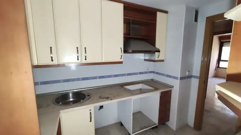 Wohnung zum Verkauf in C/ Asturias, Parque Europa - Los Pitufos