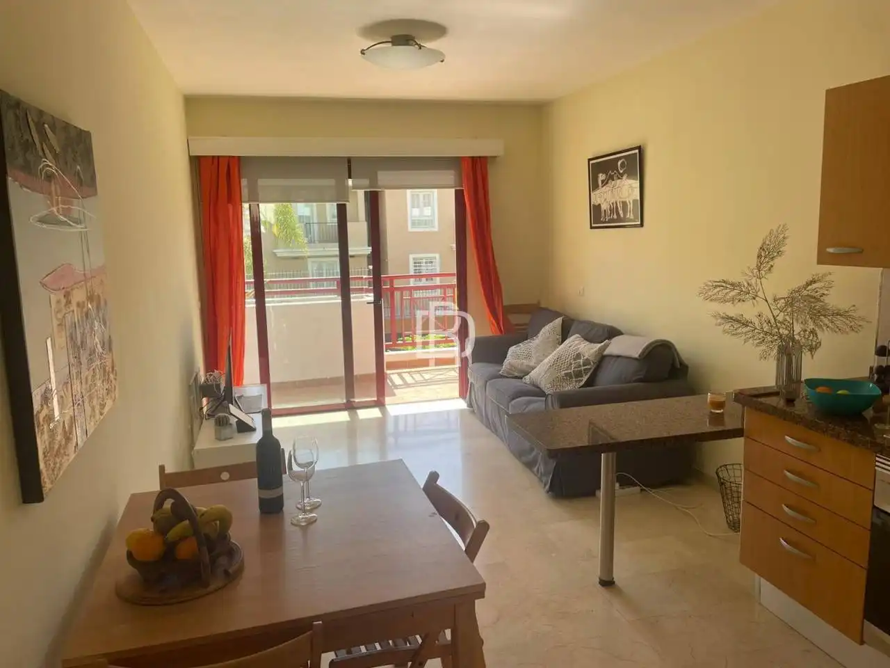 Vista exterior de Piso de alquiler en Arona con Terraza, Trastero y Amueblado