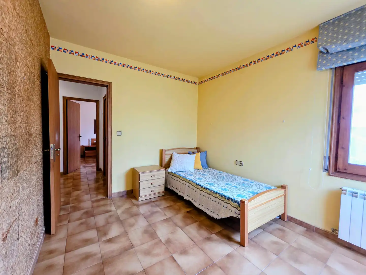 Habitación de Casa o chalet en venta en Sant Cugat Sesgarrigues con Calefacción, Terraza y Amueblado