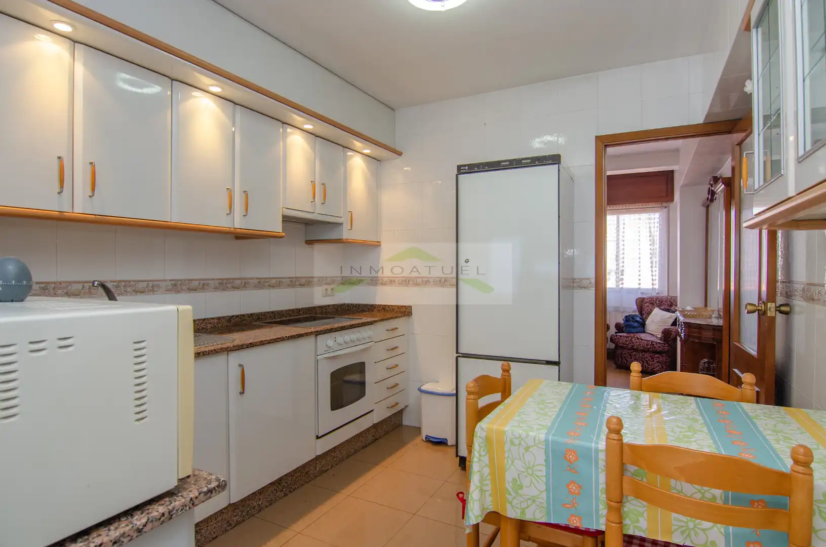 Küche von Wohnung zur Miete in A Coruña Capital  mit Heizung, Parkett und Terrasse