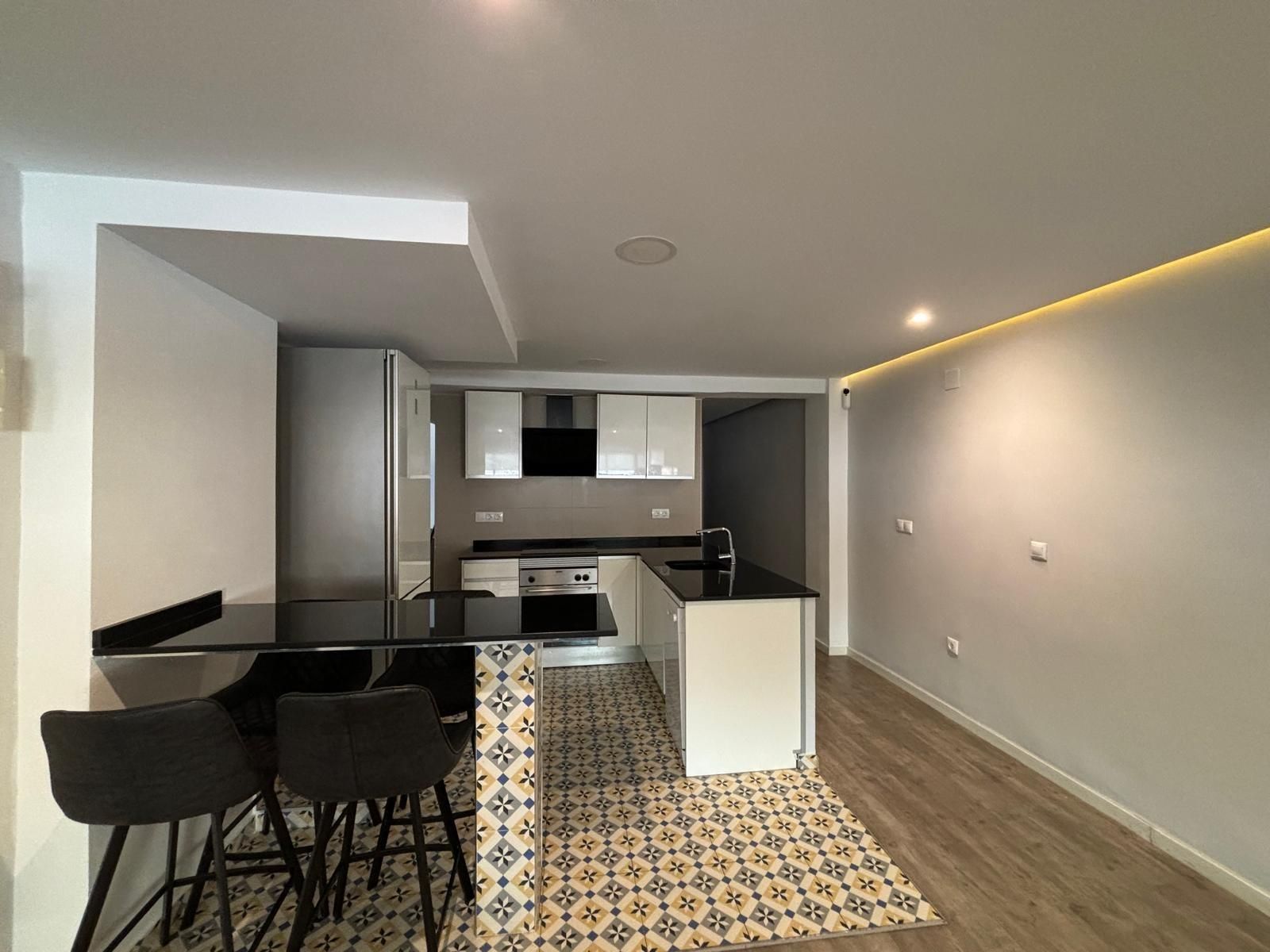 Kitchen of Flat for sale in Alicante / Alacant  with Alarm