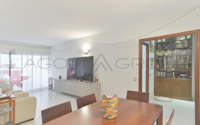 Living room of Flat for sale in Viladecans  with Air Conditioner, Heating and Balcony