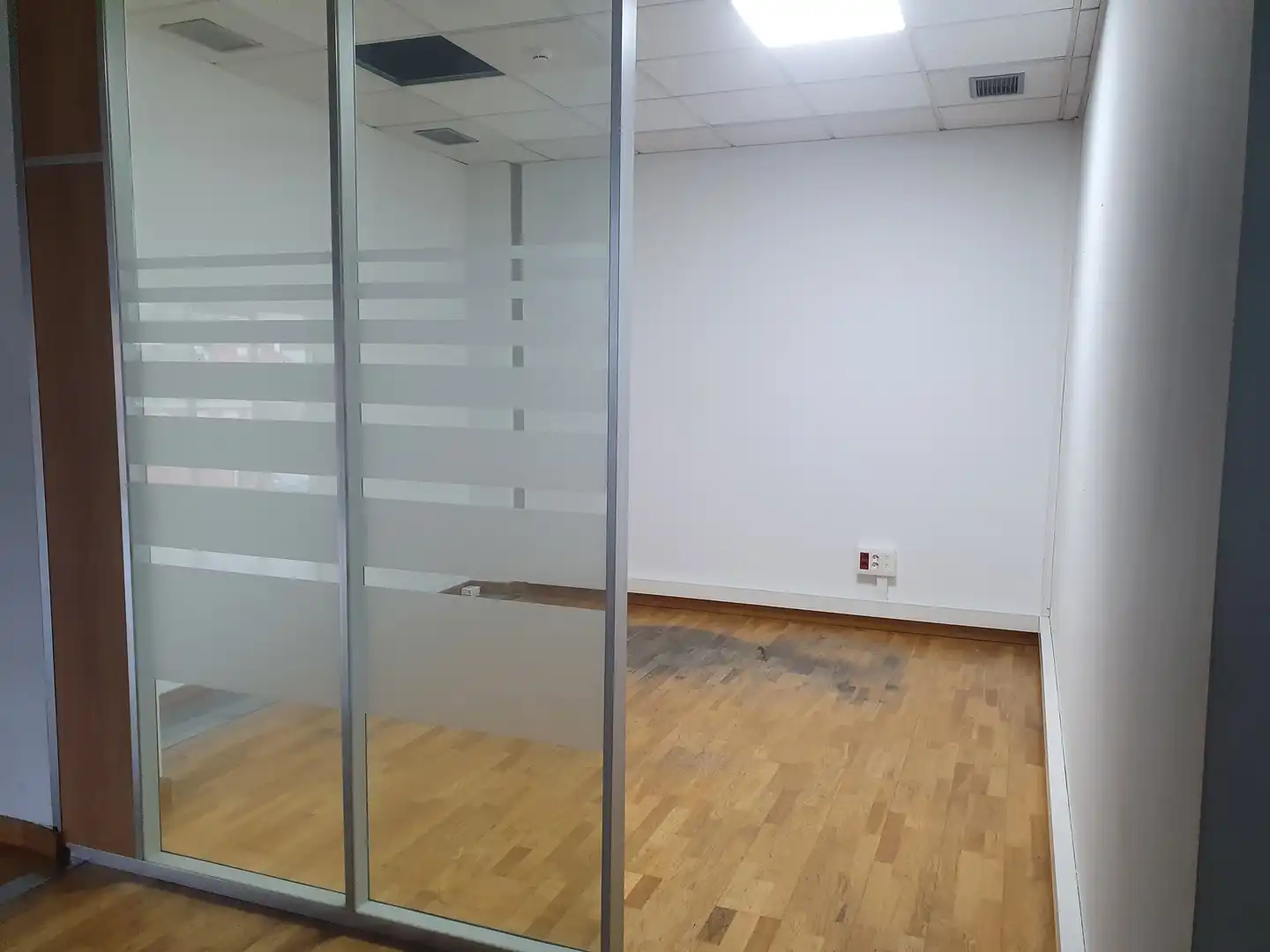 Büro zur Miete in Vigo  mit Möbliert