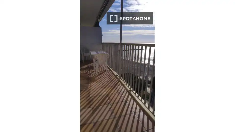 Terraza de Apartamento para compartir en Santa Pola con Aire acondicionado, Terraza y Amueblado