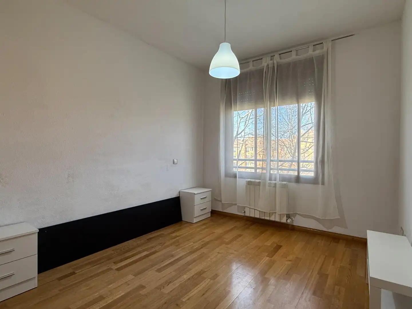 Schlafzimmer von Wohnung zum Verkauf in Yebes mit Heizung, Terrasse und Abstellraum