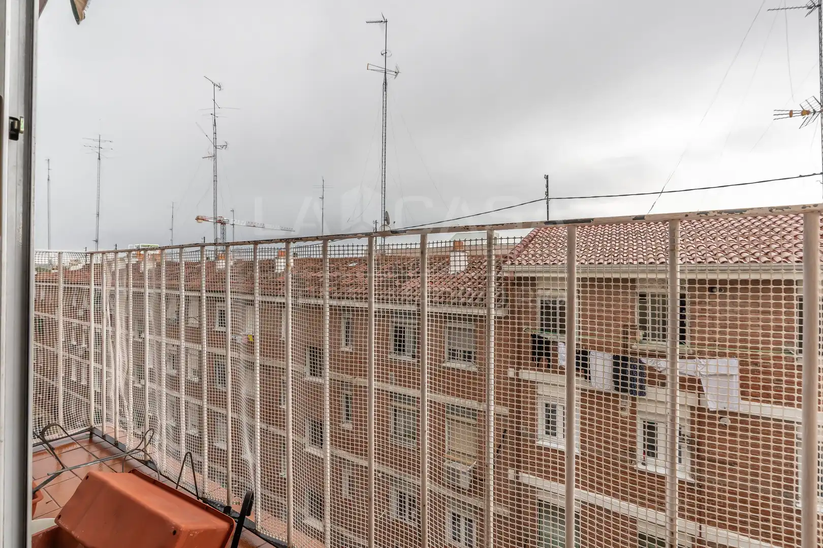 Vista exterior de Piso en venta en Madrid con Calefacción y Terraza