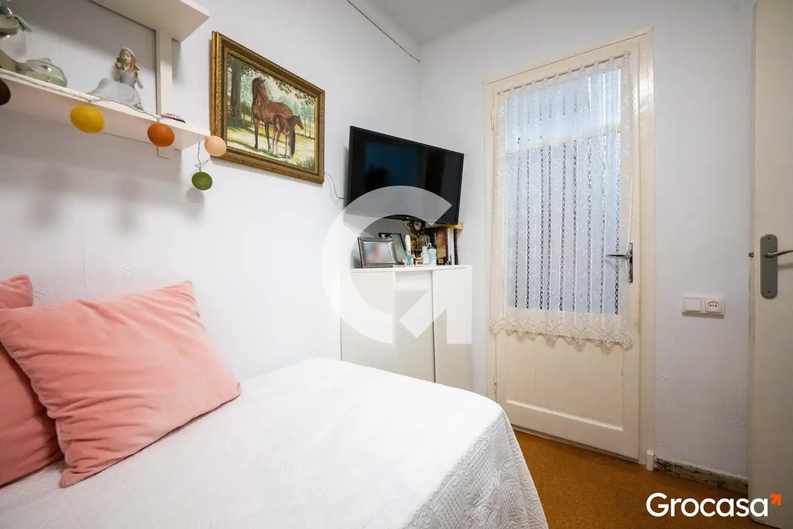 Bedroom of Flat for sale in Mataró  with Air Conditioner, Oven and Washing machine