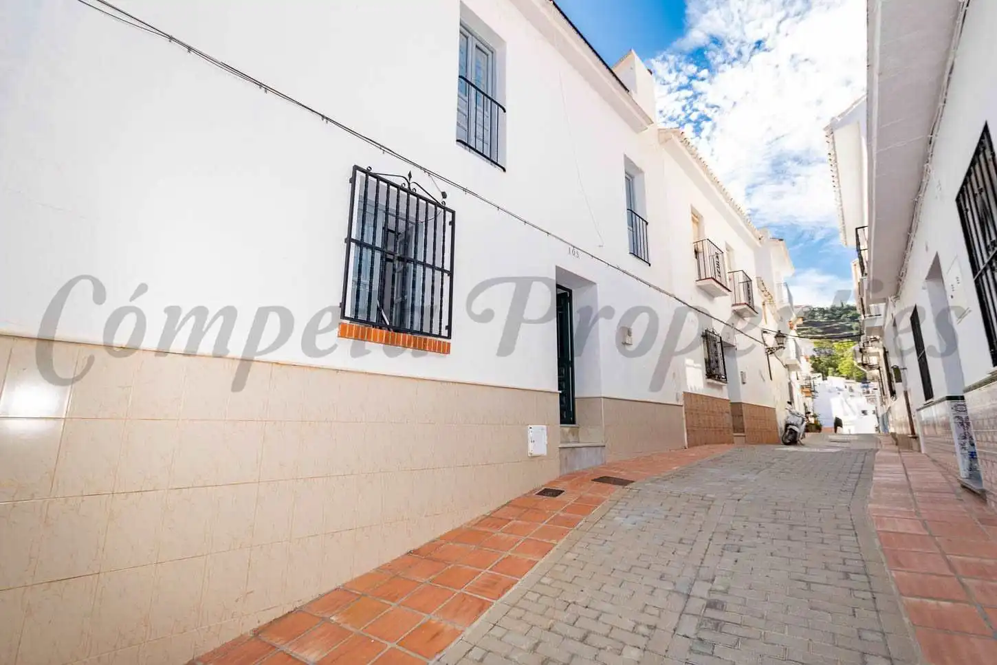 Casa con terrazza in vendita a Torrox Pueblo