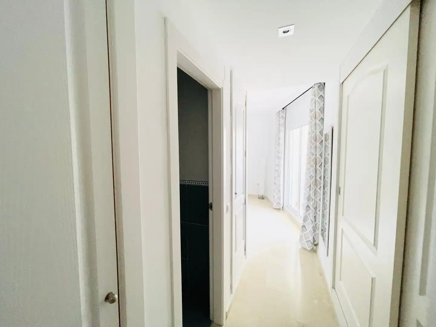 Piso en venta en Torrox con Terraza, Trastero y Piscina