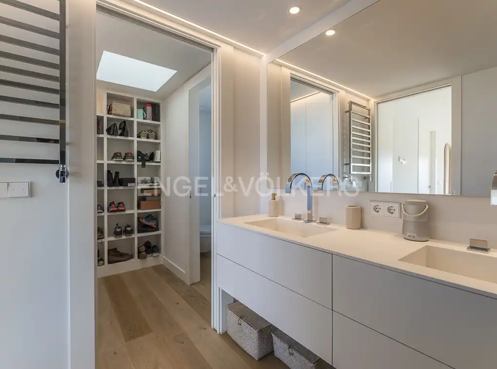 Bathroom of Detached homes for sale in Gavà  with Air Conditioner, Heating and Private garden