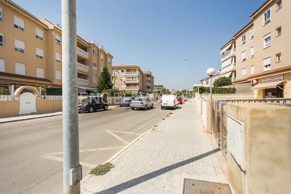 Außenansicht von Wohnungen zum Verkauf in Canet d'En Berenguer mit Heizung, Privatgarten und Terrasse