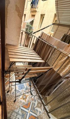 Piso en Venta en Carrer de les Cabres en El Raval