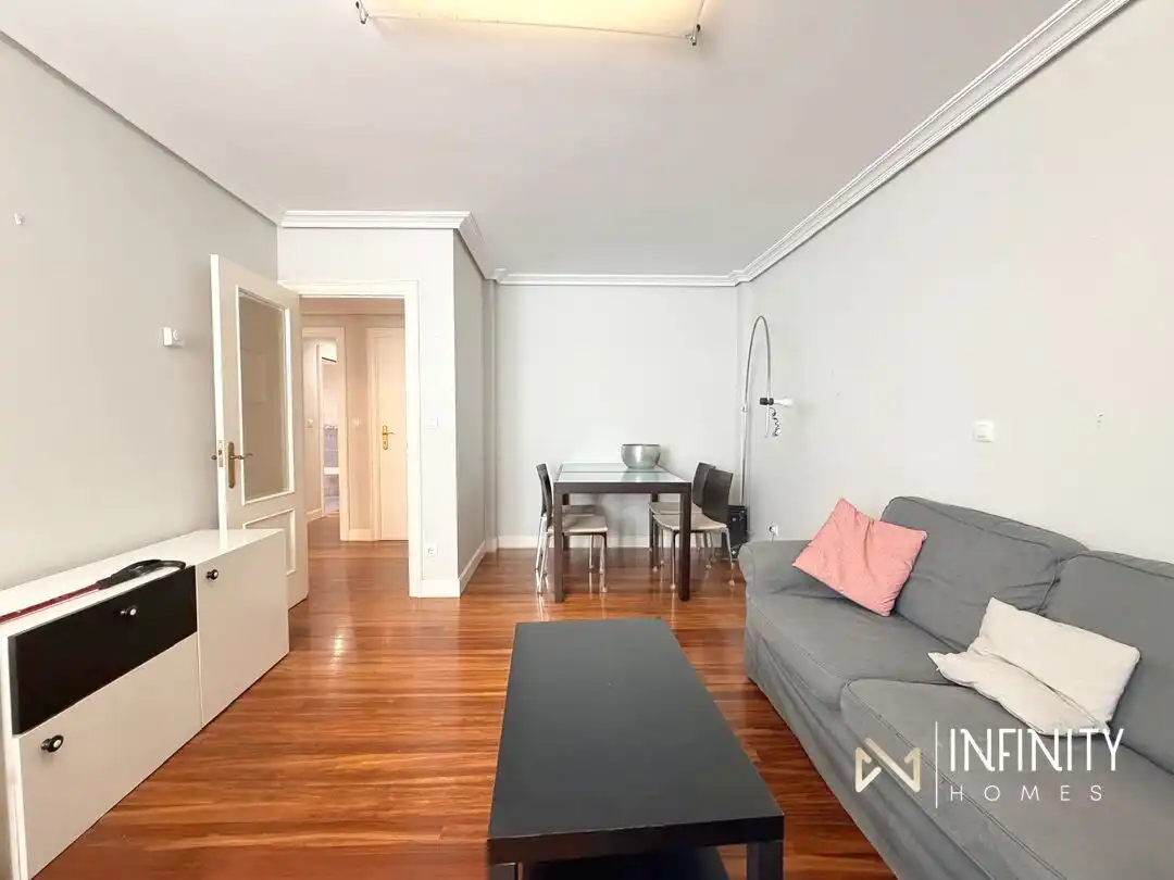 Sala de estar de Piso de alquiler en Plentzia con Calefacción