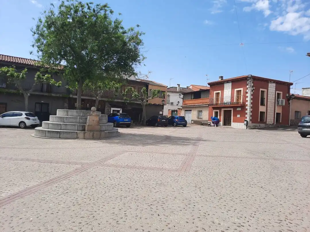 Parking de Casa o chalet en venta en Nuño Gómez con Aire acondicionado y Calefacción