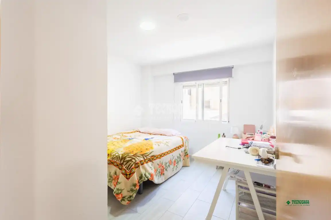 Habitación de Piso en venta en Almería