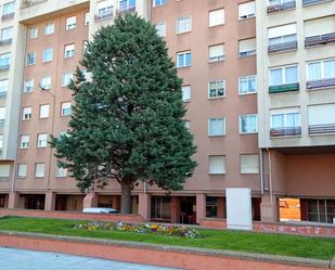 Vista exterior de Pis en venda en Zamora Capital  amb Calefacció, Terrassa i Moblat