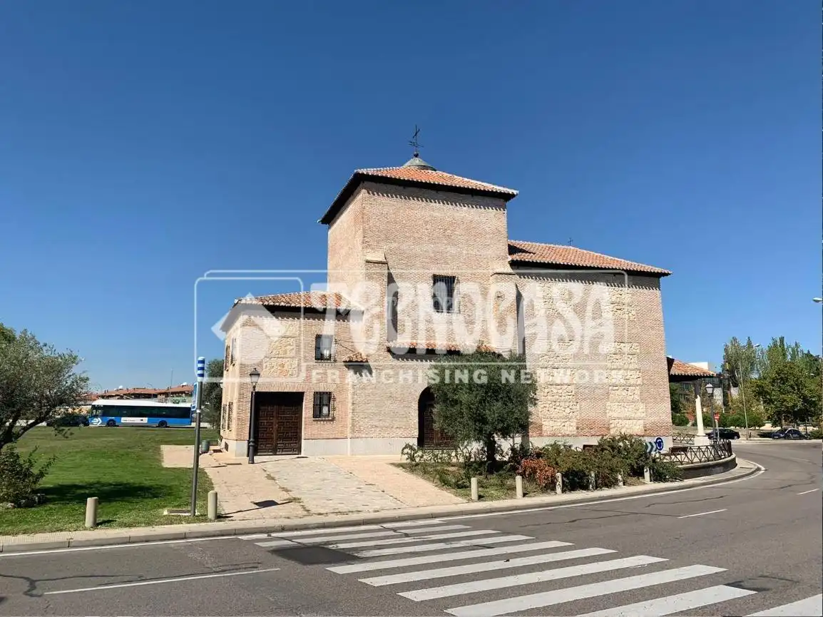 Exterior view of Garage for sale in Madrid