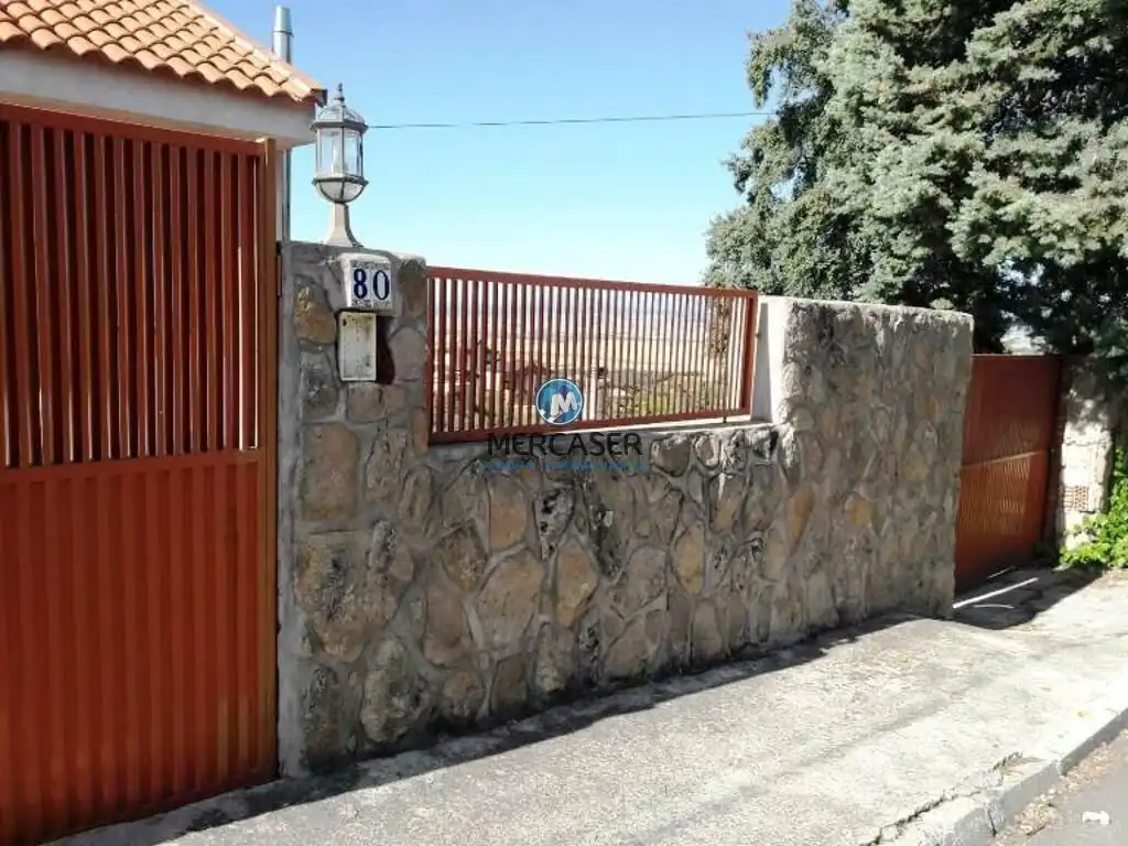 Xalet amb piscina en venda a El Casar, imagen 2