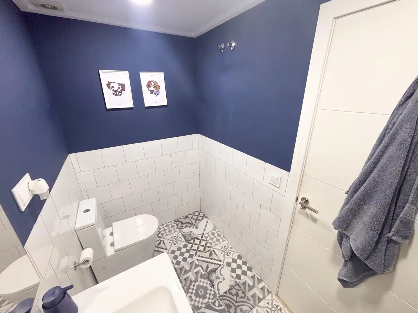 Badezimmer von Wohnung zum Verkauf in Torrevieja mit Klimaanlage, Möbliert und Balkon