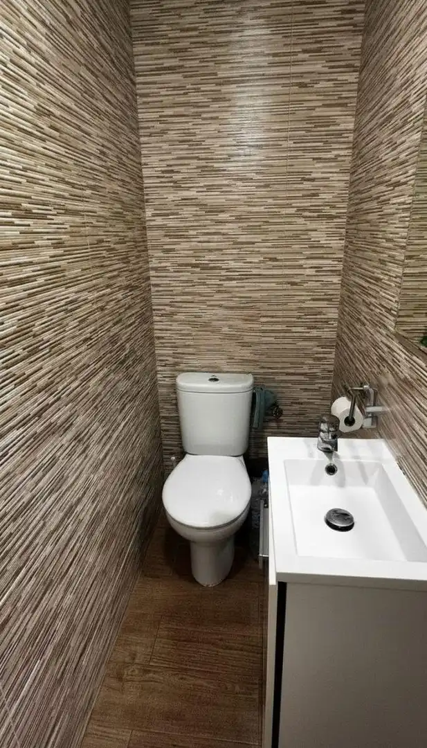 Badezimmer von Geschaftsraum zur Miete in Xirivella